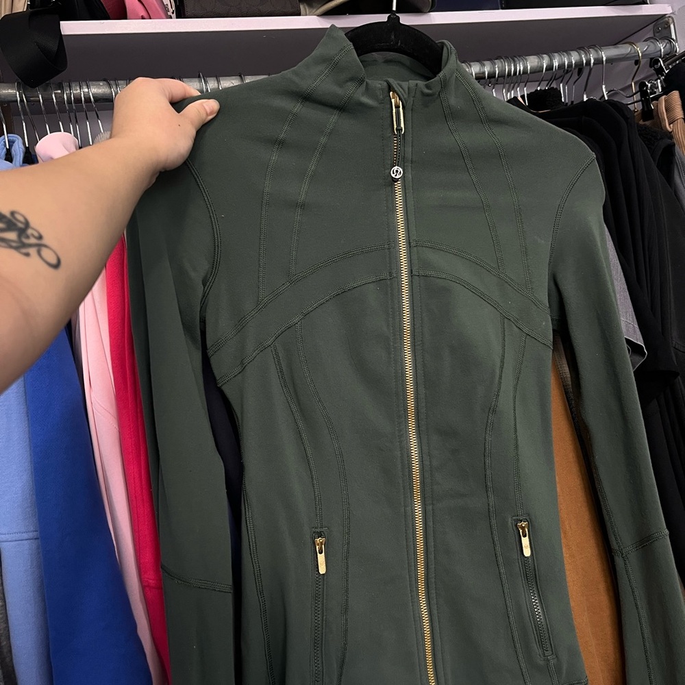 Lululemon “Dark Forest” Gold zip define jacket